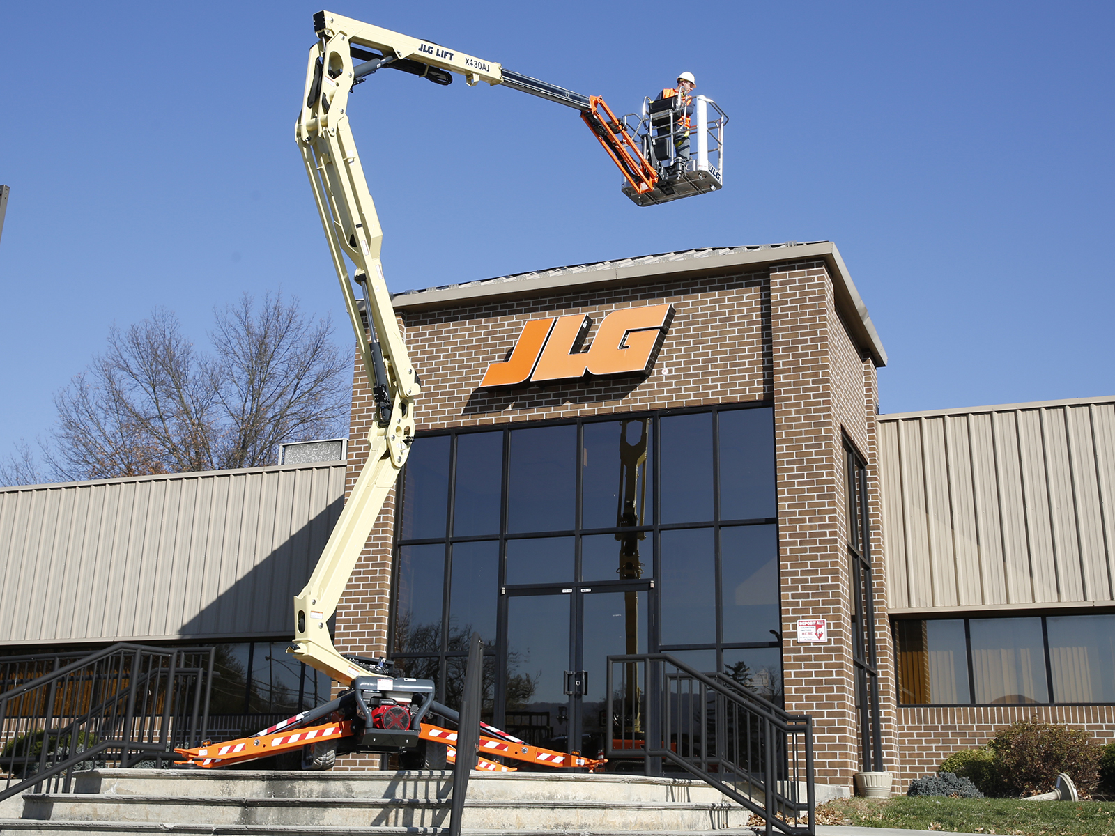 New or Used Rental JLG X430AJ   | lift truck rental for sale | National Lift of Arkansas