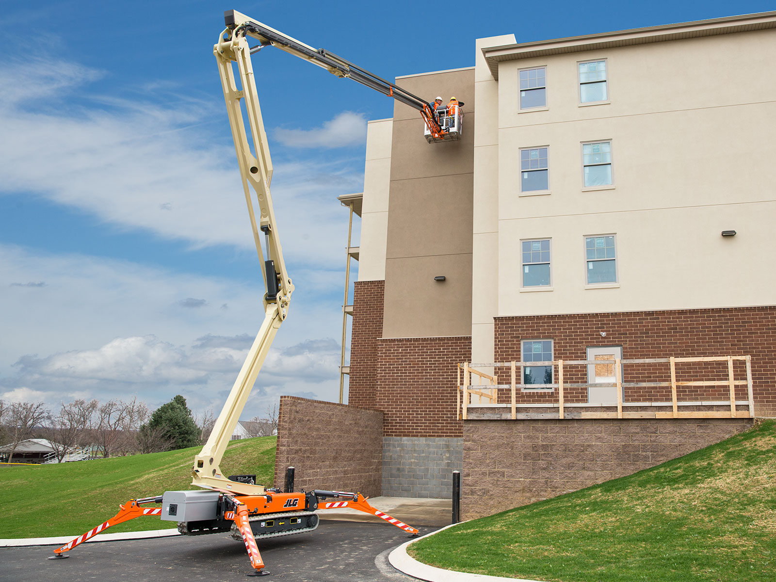 New or Used Rental JLG X770AJ   | lift truck rental for sale | National Lift of Arkansas