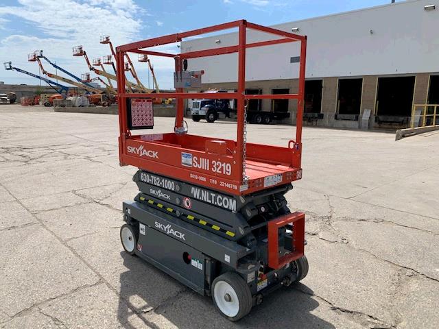 New or Used Rental Skyjack SJIII3219   | lift truck rental for sale | National Lift of Arkansas