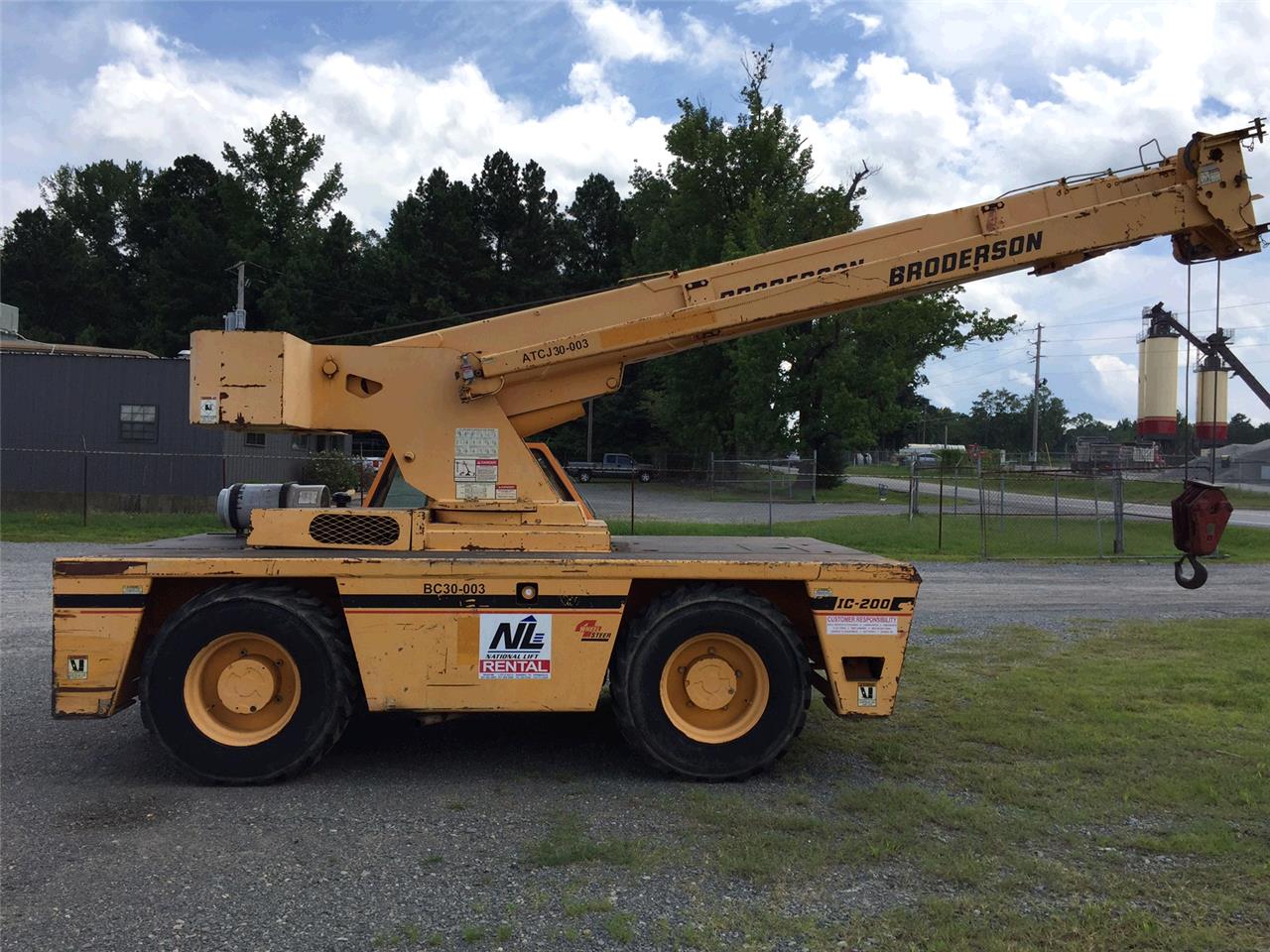 New or Used Rental Broderson IC-200-3F   | lift truck rental for sale | National Lift of Arkansas