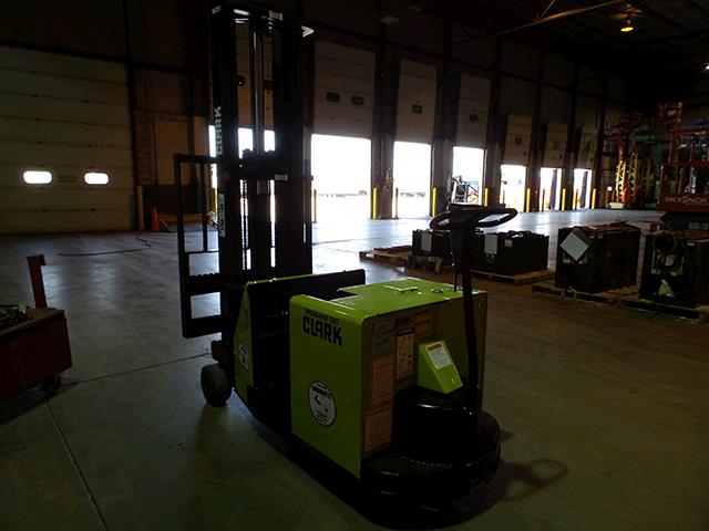 New or Used Rental Clark ST40B   | lift truck rental for sale | National Lift of Arkansas