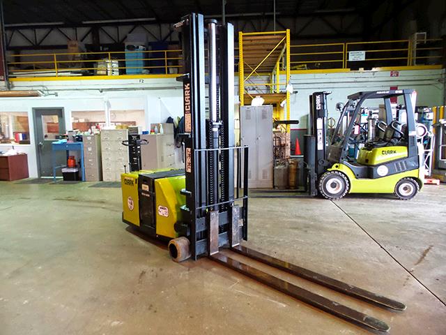 New or Used Rental Clark ST40B   | lift truck rental for sale | National Lift of Arkansas