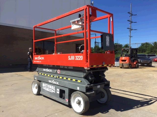 New or Used Rental Skyjack SJIII3220   | lift truck rental for sale | National Lift of Arkansas