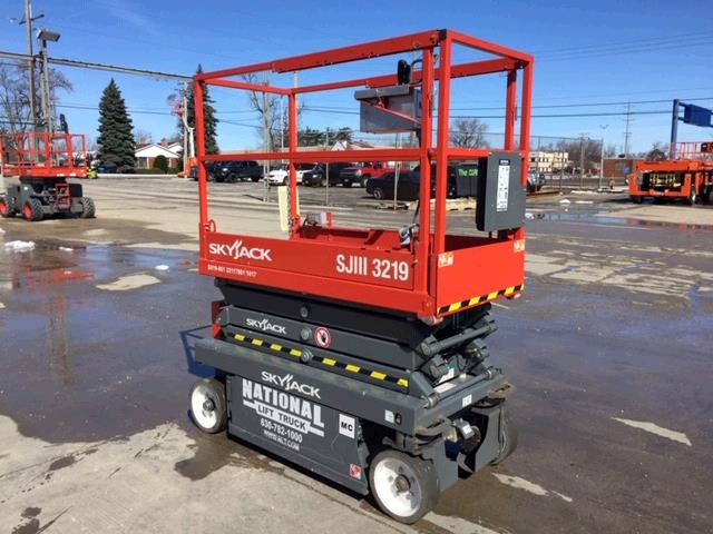 New or Used Rental Skyjack SJIII3219   | lift truck rental for sale | National Lift of Arkansas